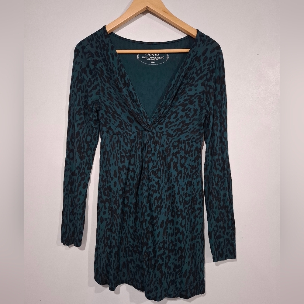 Soma Live Lounge Wear Dress Womens Small Green Leopard Soft Babydoll Long Sleeve